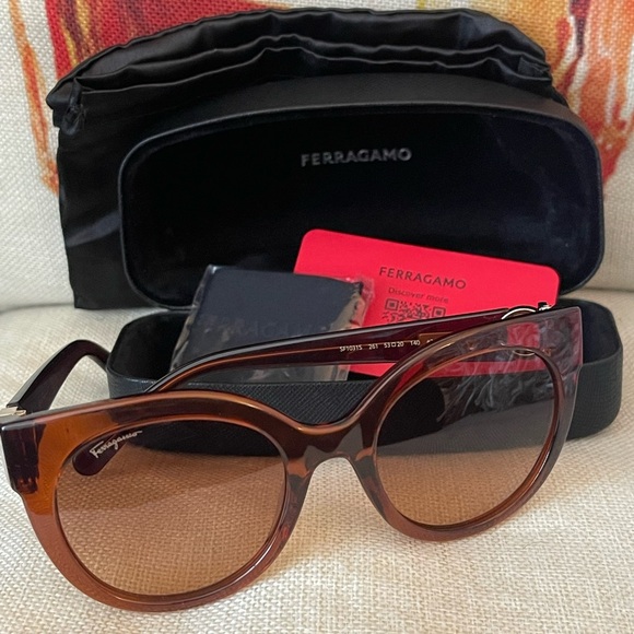 SALVATORE FERRAGAMO SUNGLASSES⭐️NEW W/DUST BAG & CASE⭐️ALWAYS AUTHENTIC⭐️HAUTE main image 13
